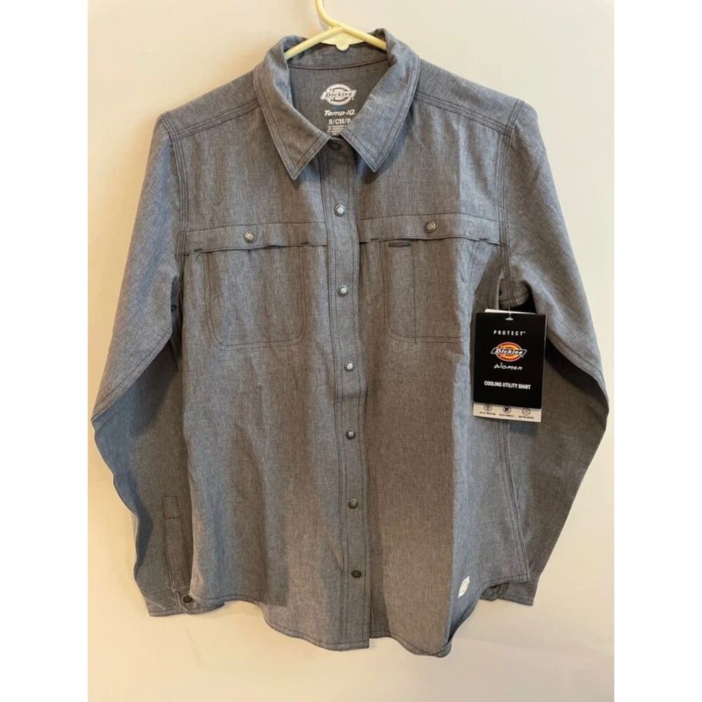 Women’s Dickies shirt
